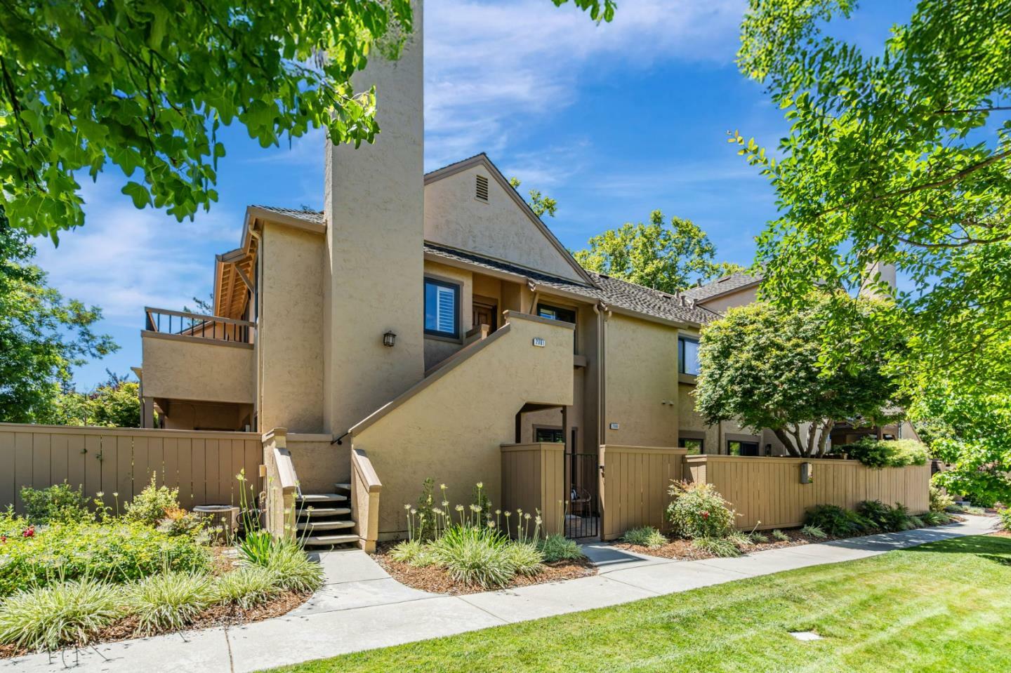 Property Photo: 2080 Foxhall Loop CA 95125