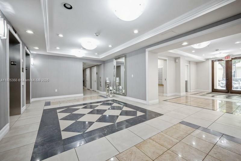 Property Photo: 1900 Van Buren St 119B FL 33020