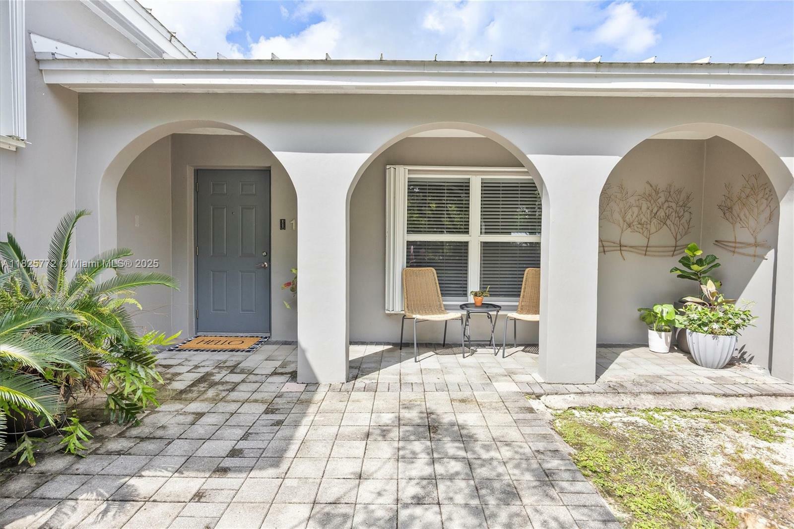 Property Photo:  10220 SW 108th St  FL 33176 
