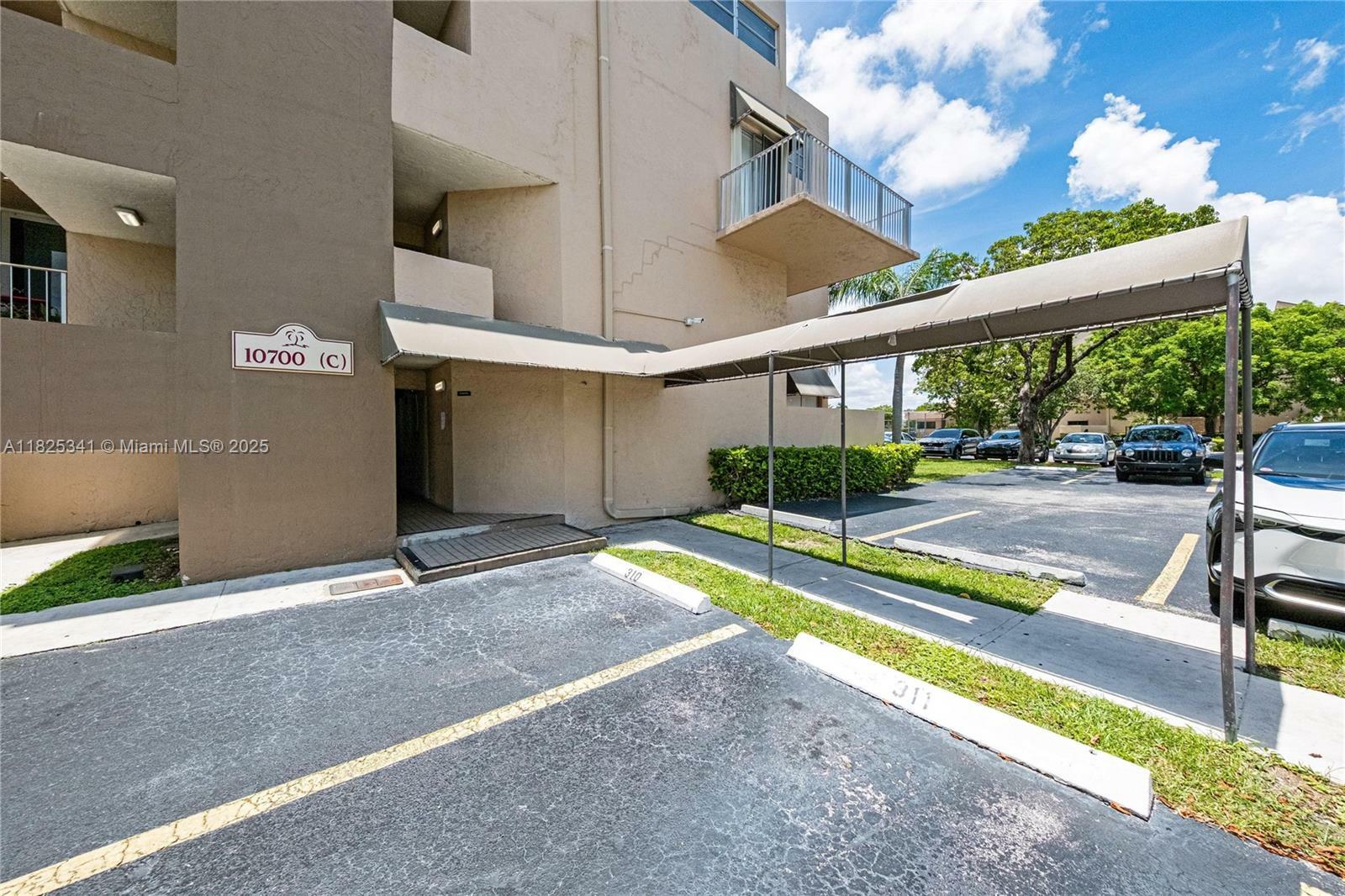 10700 SW 108th Ave C316  Miami FL 33176 photo