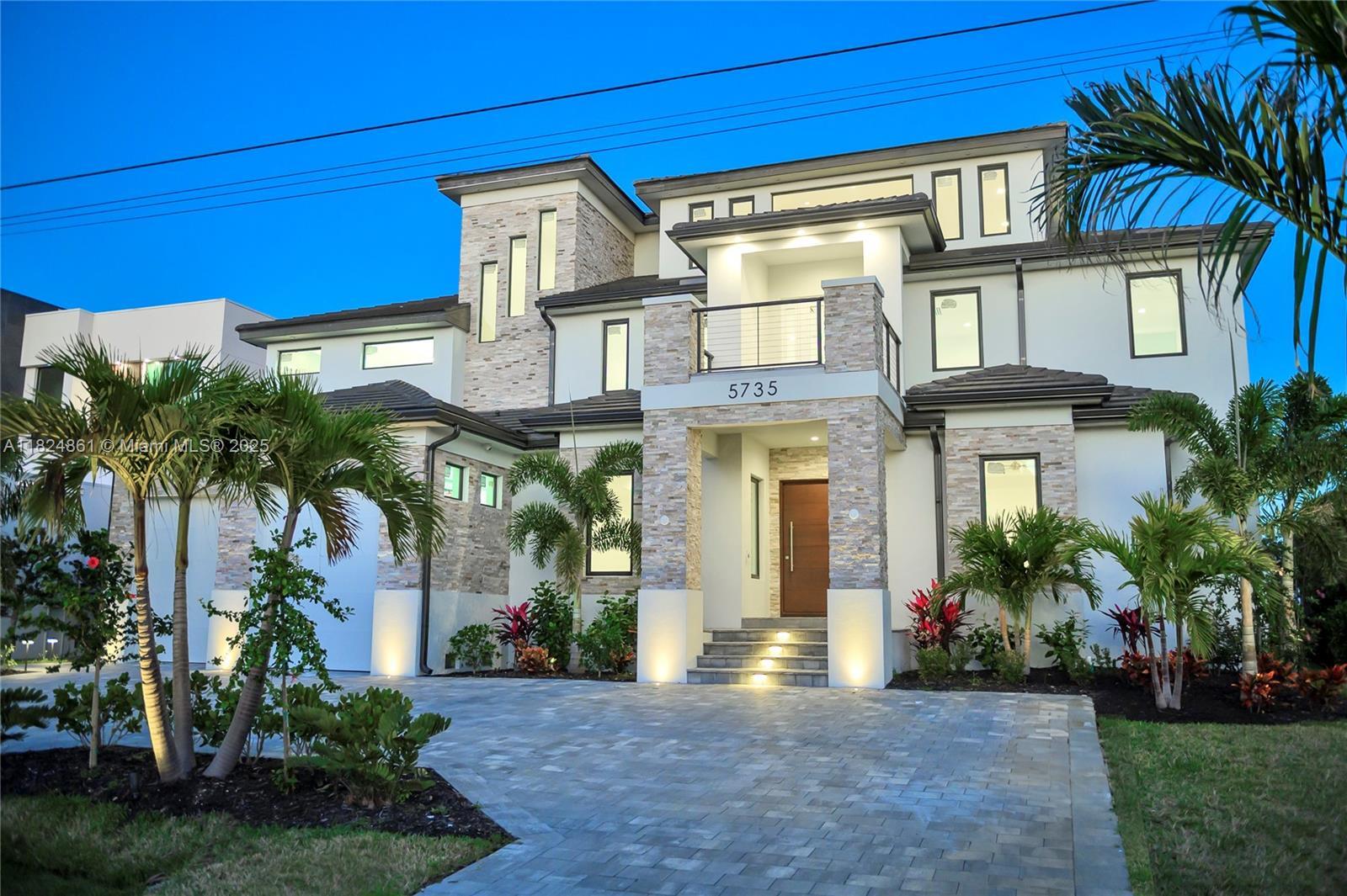 5735 Riverside Dr  Cape Coral FL 33904 photo