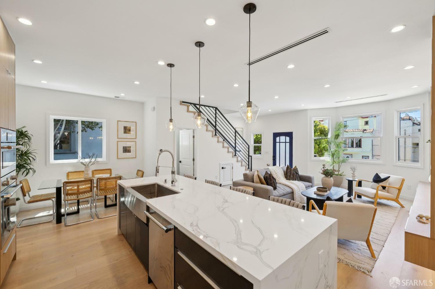 Property Photo: 331 London Street CA 94112
