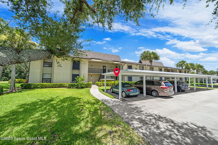 Property Photo: 14 Plantation Drive FL 32966