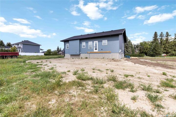 Photo de la propriété: 210 2nd Street S SK S0K 4R0