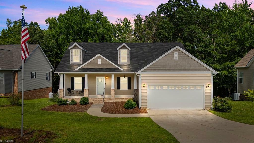 Property Photo:  7 Roselynn Lane  NC 27360 