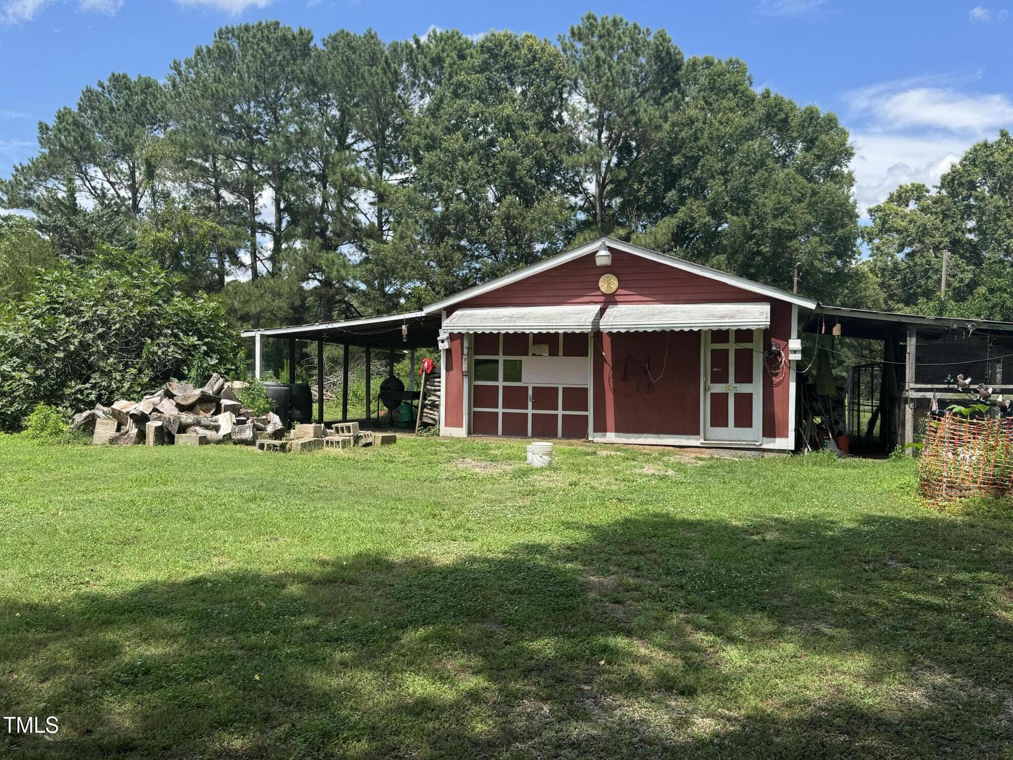 Property Photo:  607 S Smithfield Road  NC 27545 