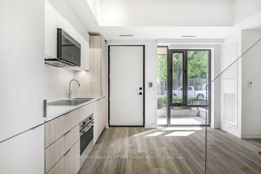 Property Photo: 28 Eastern Avenue Th105 ON M5A 0Y2