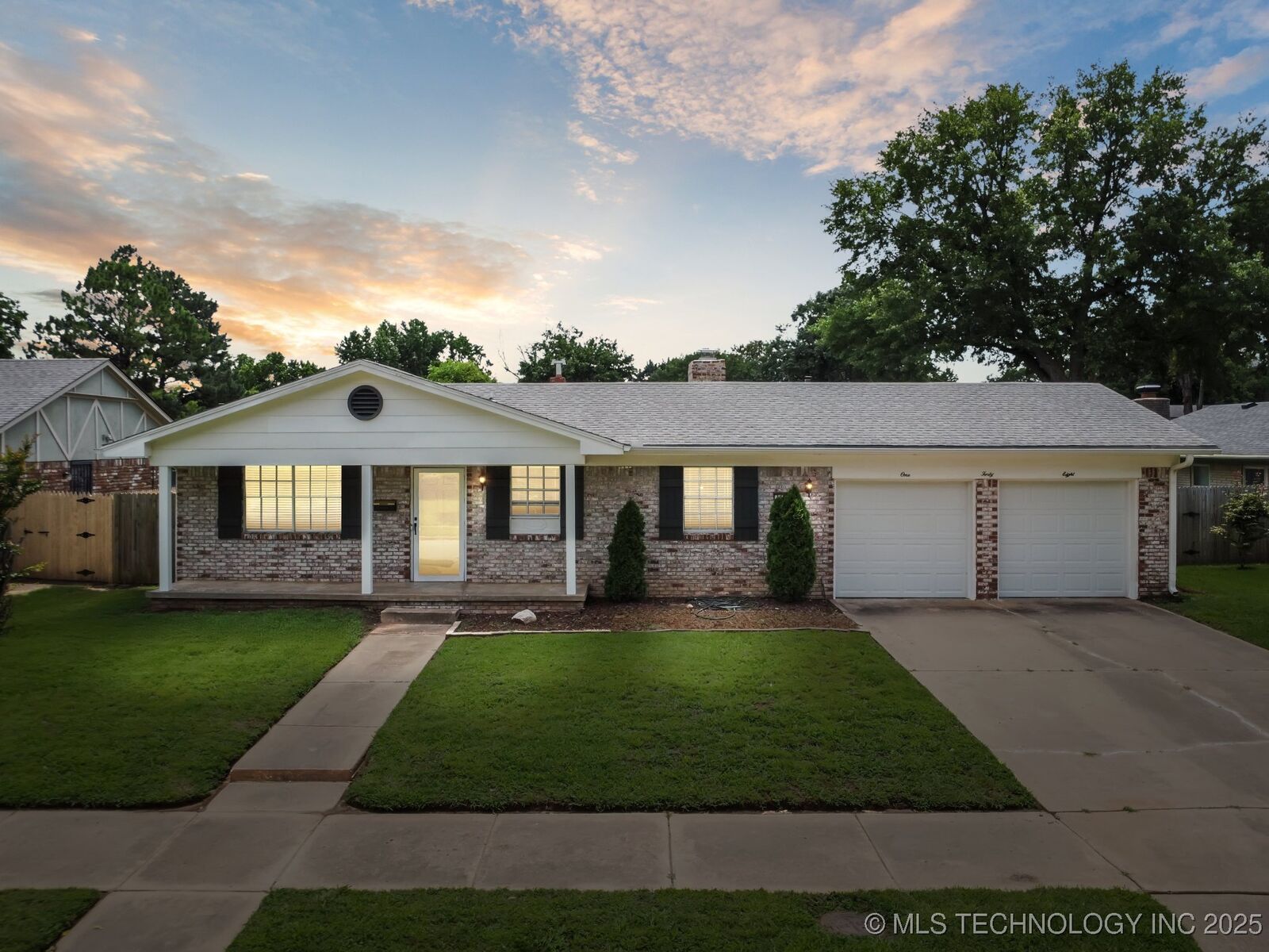 Property Photo: 148 E 57th Street OK 74105