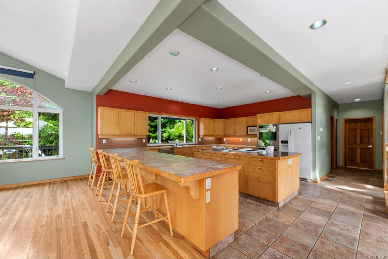 Property Photo:  2836 Oceanside Lane  BC V8H 1E1 
