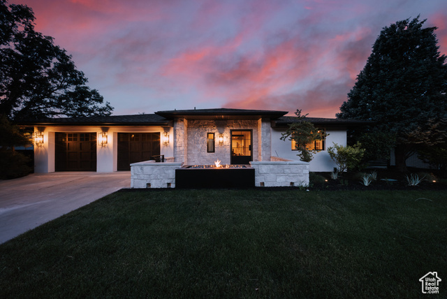 Property Photo: 2108 S Scenic Dr UT 84109