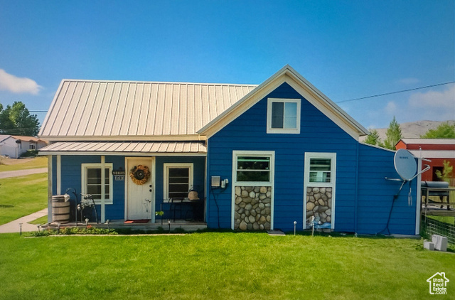 Property Photo: 586 W 300 N UT 84632