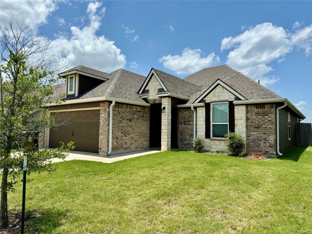 Property Photo: 808 Fallbrook Drive TX 76502