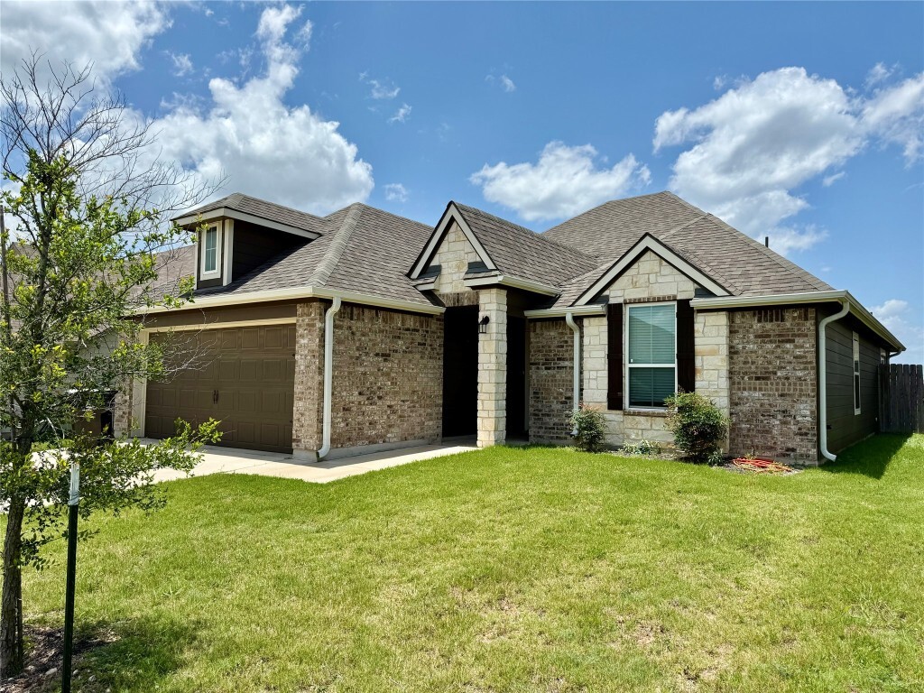 Property Photo: 808 Fallbrook Drive TX 76502