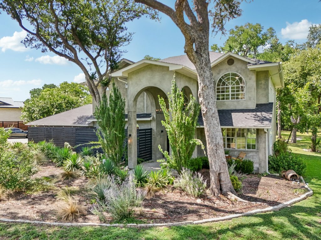 Property Photo: 8310 Lewis Mountain Drive TX 78737