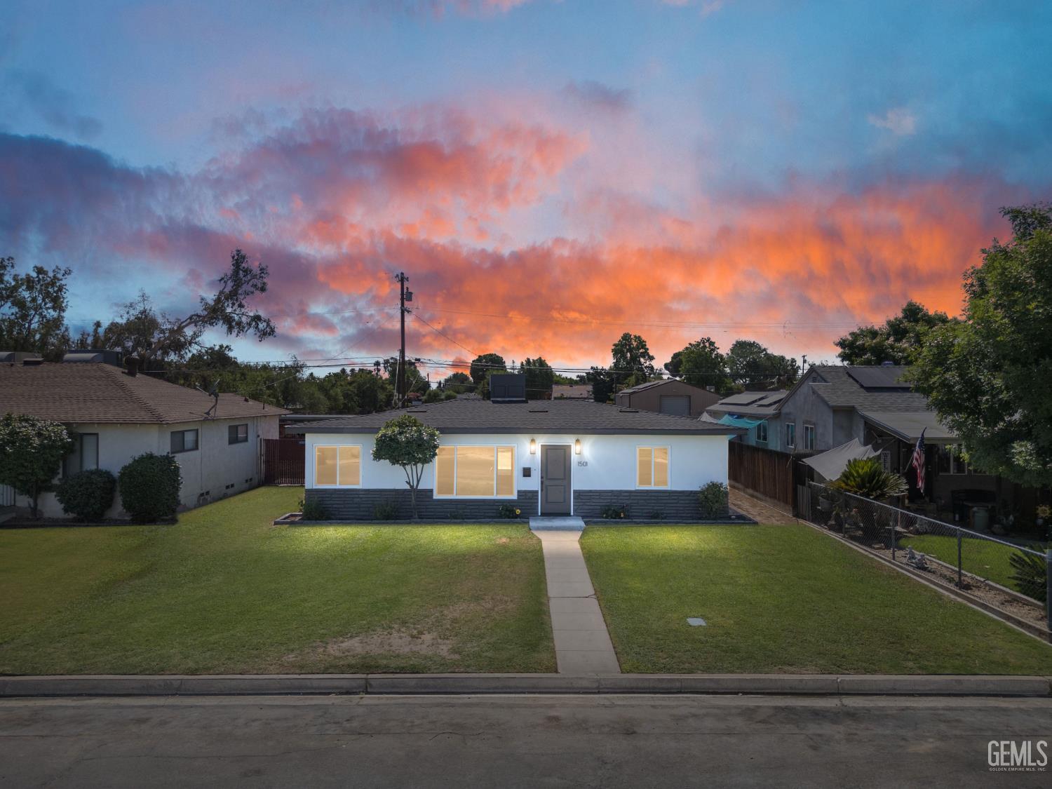 1501 Edna Street  Bakersfield CA 93304 photo