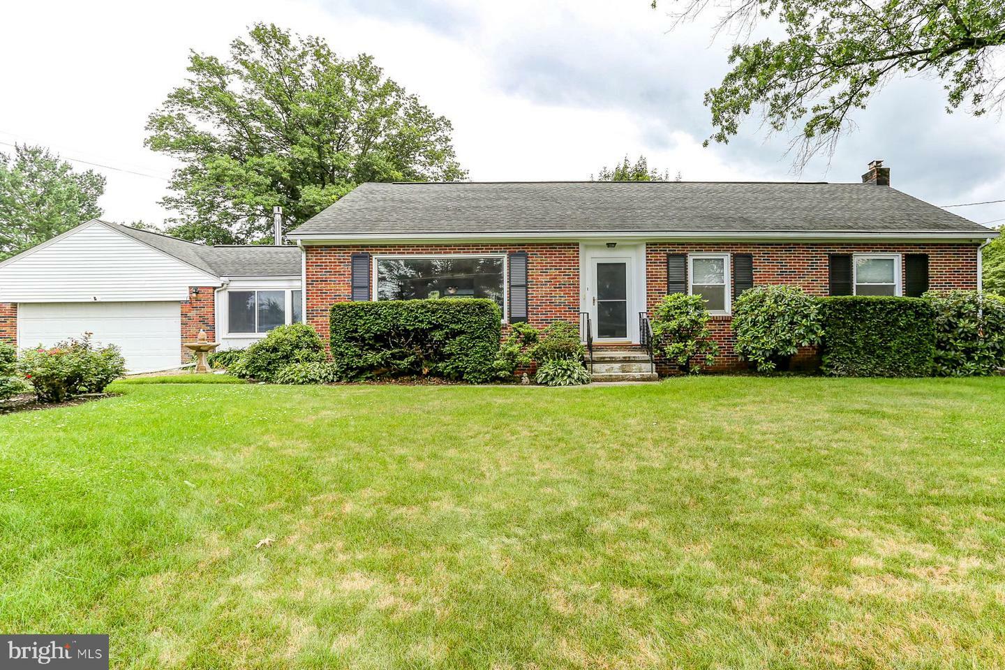 518 E Winding Hill Road  Mechanicsburg PA 17055 photo
