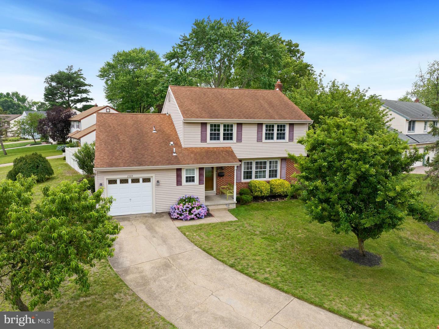 Property Photo:  2505 Yellowstone Road  NJ 08077 