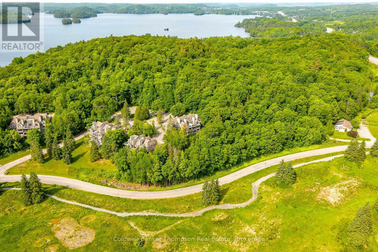 Photo de la propriété:  3931 Grandview Forest Hill Drive  ON P1H 2N5 