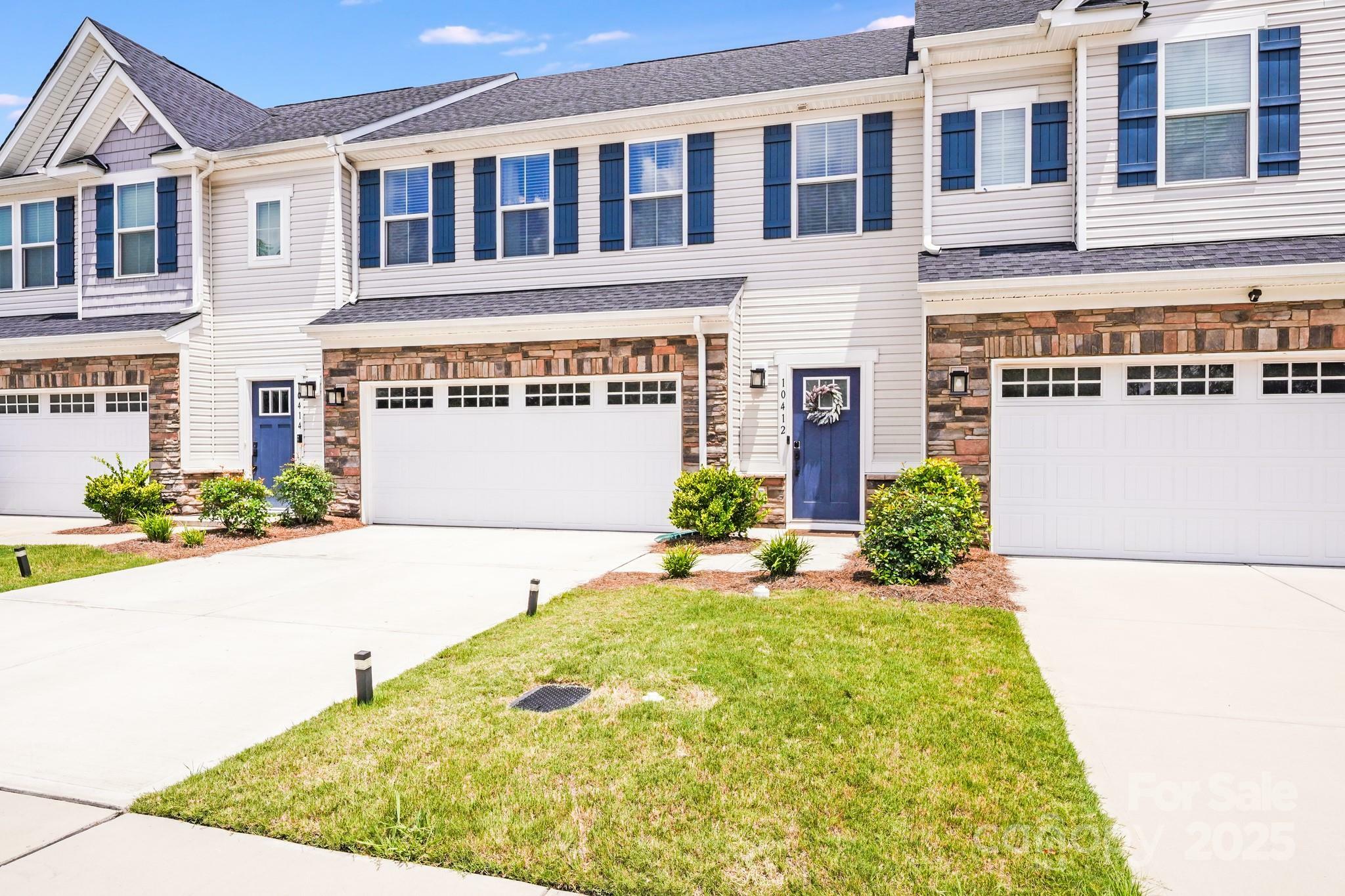 Property Photo: 10412 Dalton Woods Court NW NC 28078