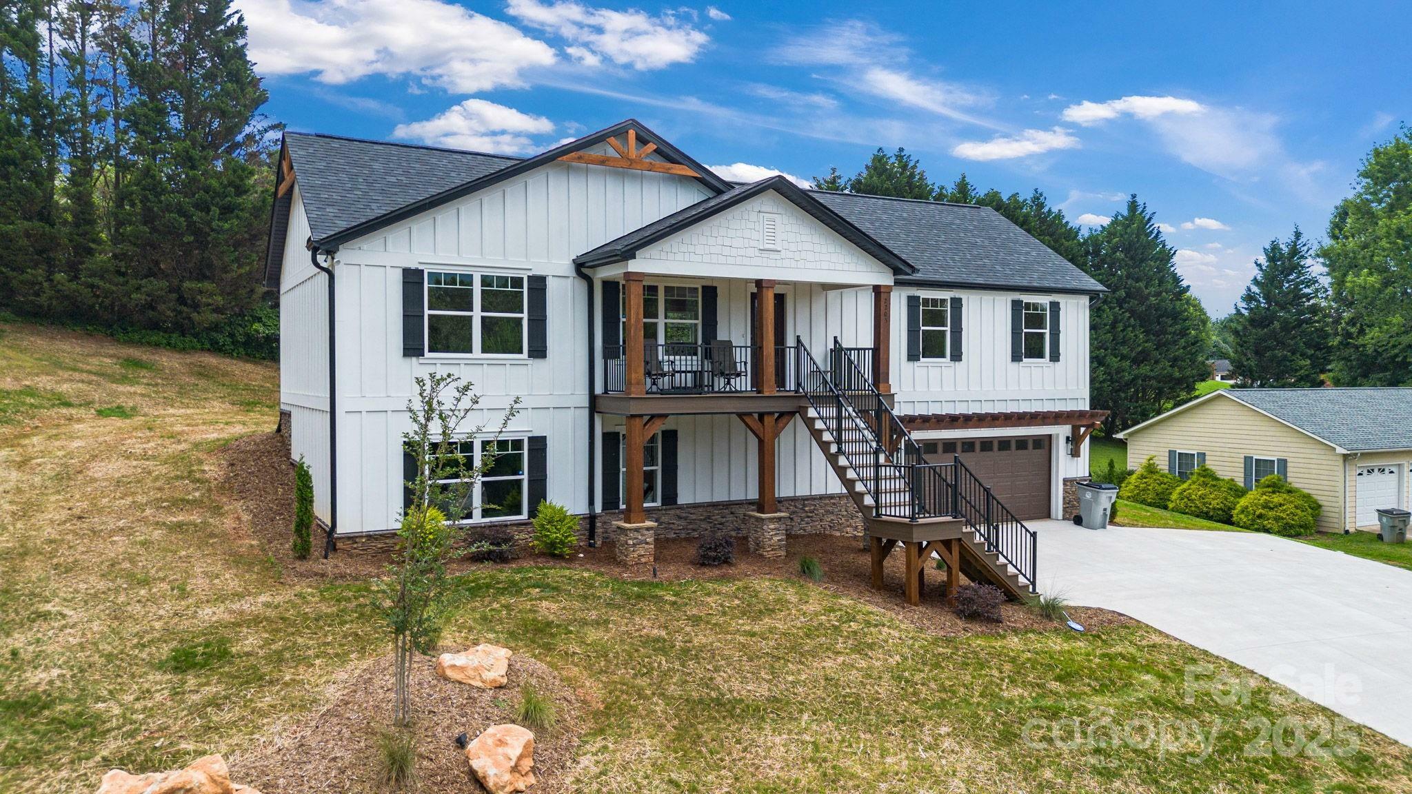 Property Photo:  2205 Olde West Road  NC 28638 