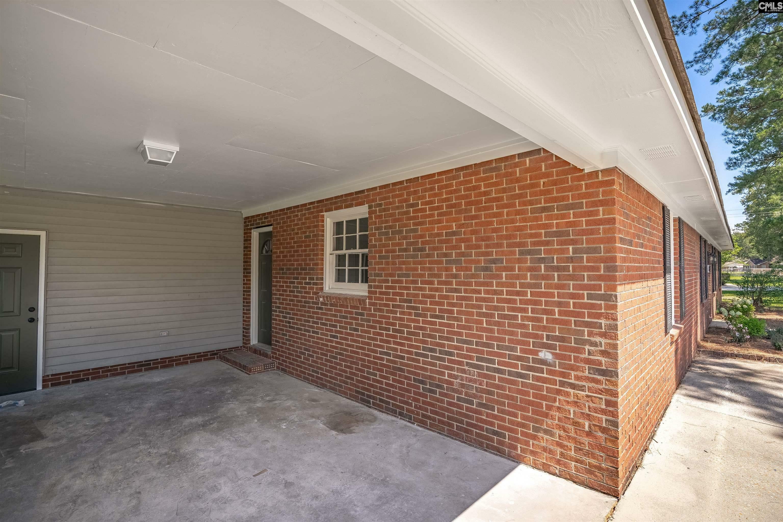 Property Photo:  898 Perry  SC 29154 