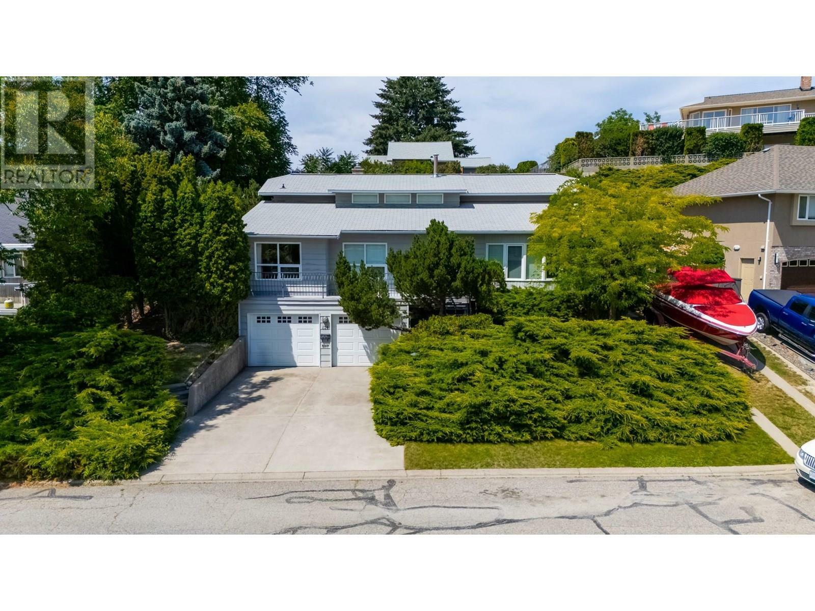 Property Photo: 174 Dafoe Place BC V2A 7E6