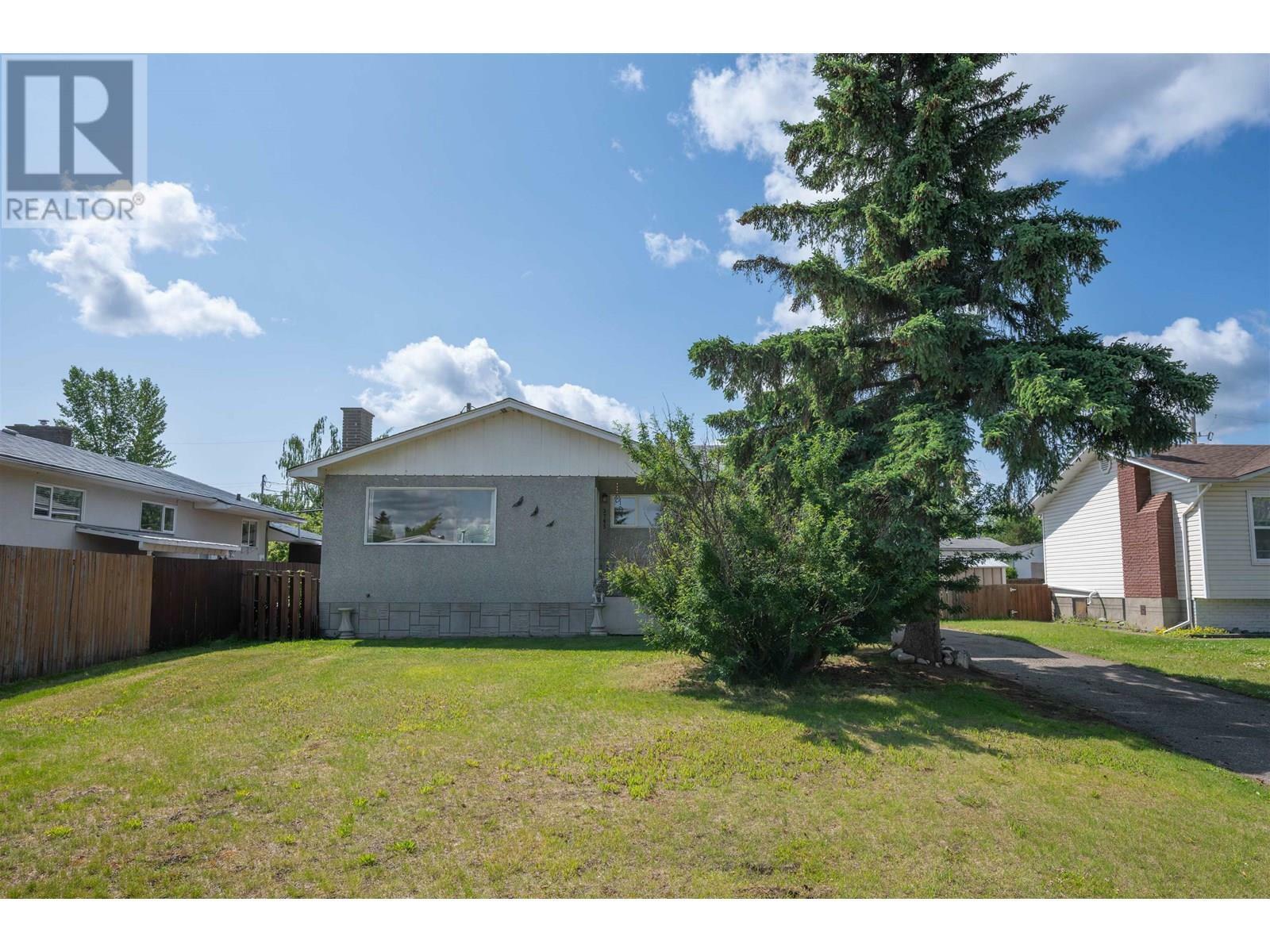 Property Photo: 2795 Fairview Crescent BC V2N 1G7