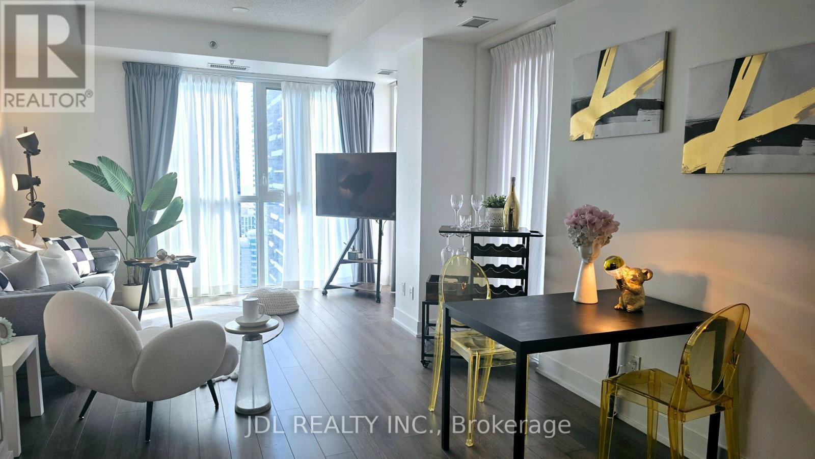 Property Photo: 318 Richmond Street West 3107 ON M5V 0B4