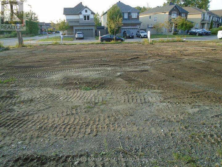 Property Photo:  285 Enclave Walk Walk East  ON K4B 1H9 
