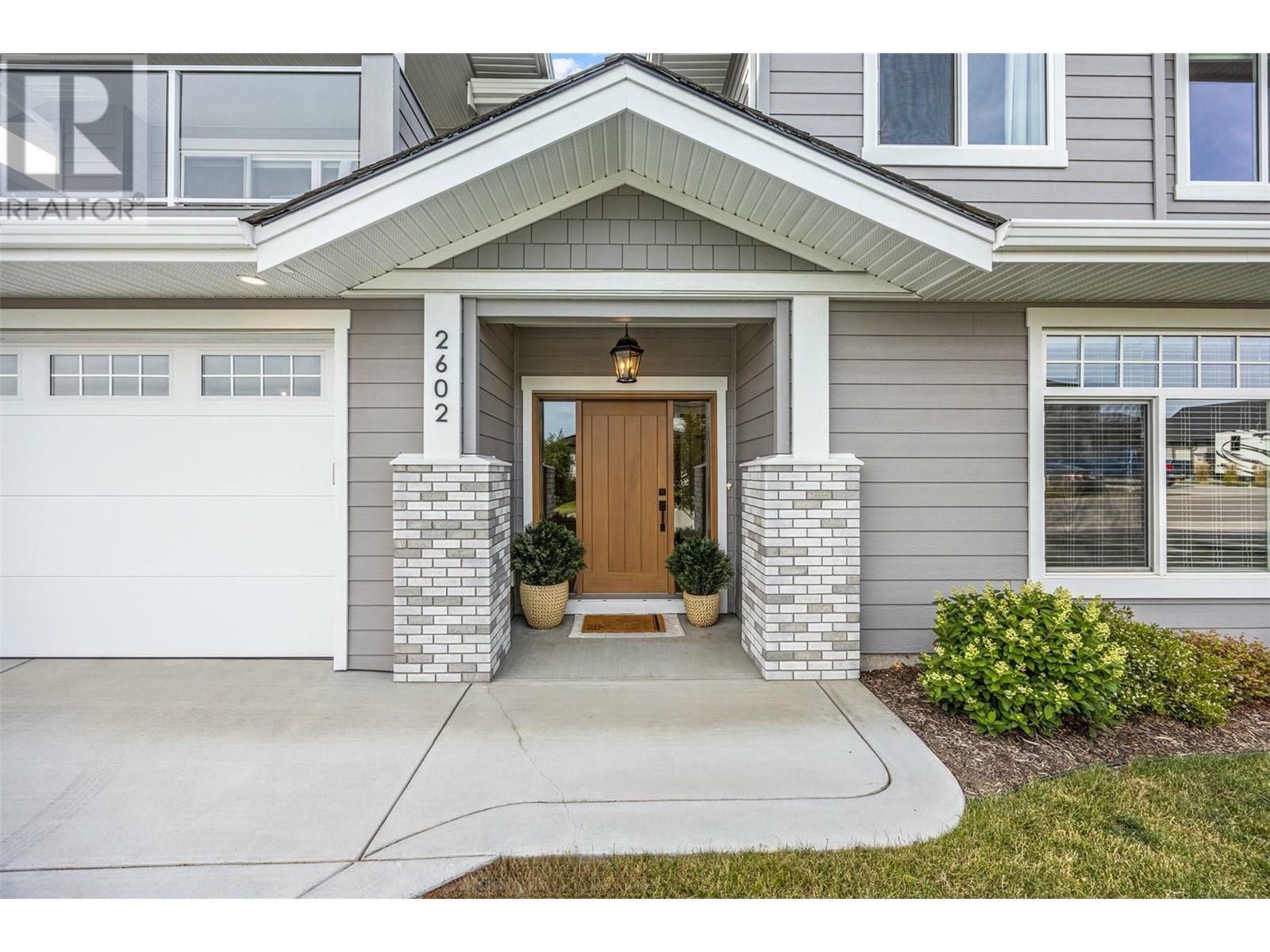 Photo de la propriété: 2602 Crown Crest Drive BC V4T 3N3