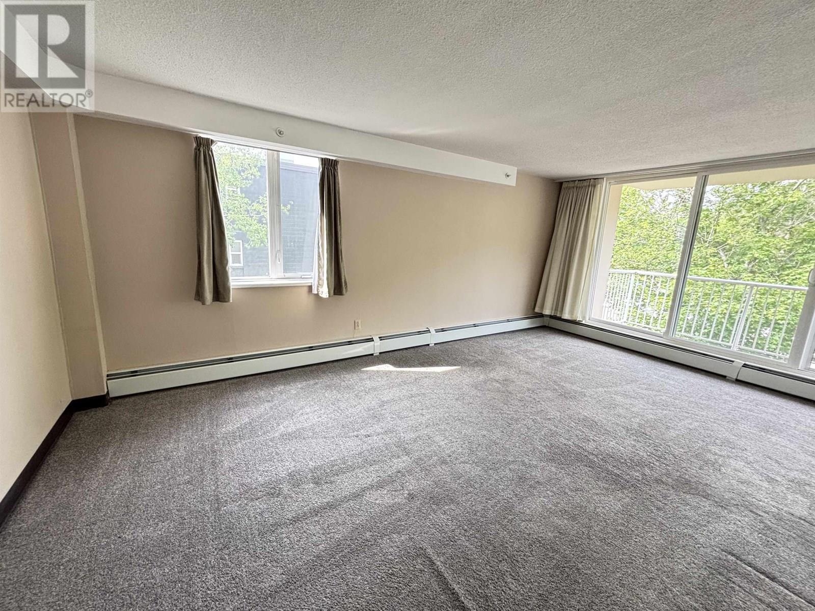 Property Photo: 1501 Queensway 308 BC V2L 1L5