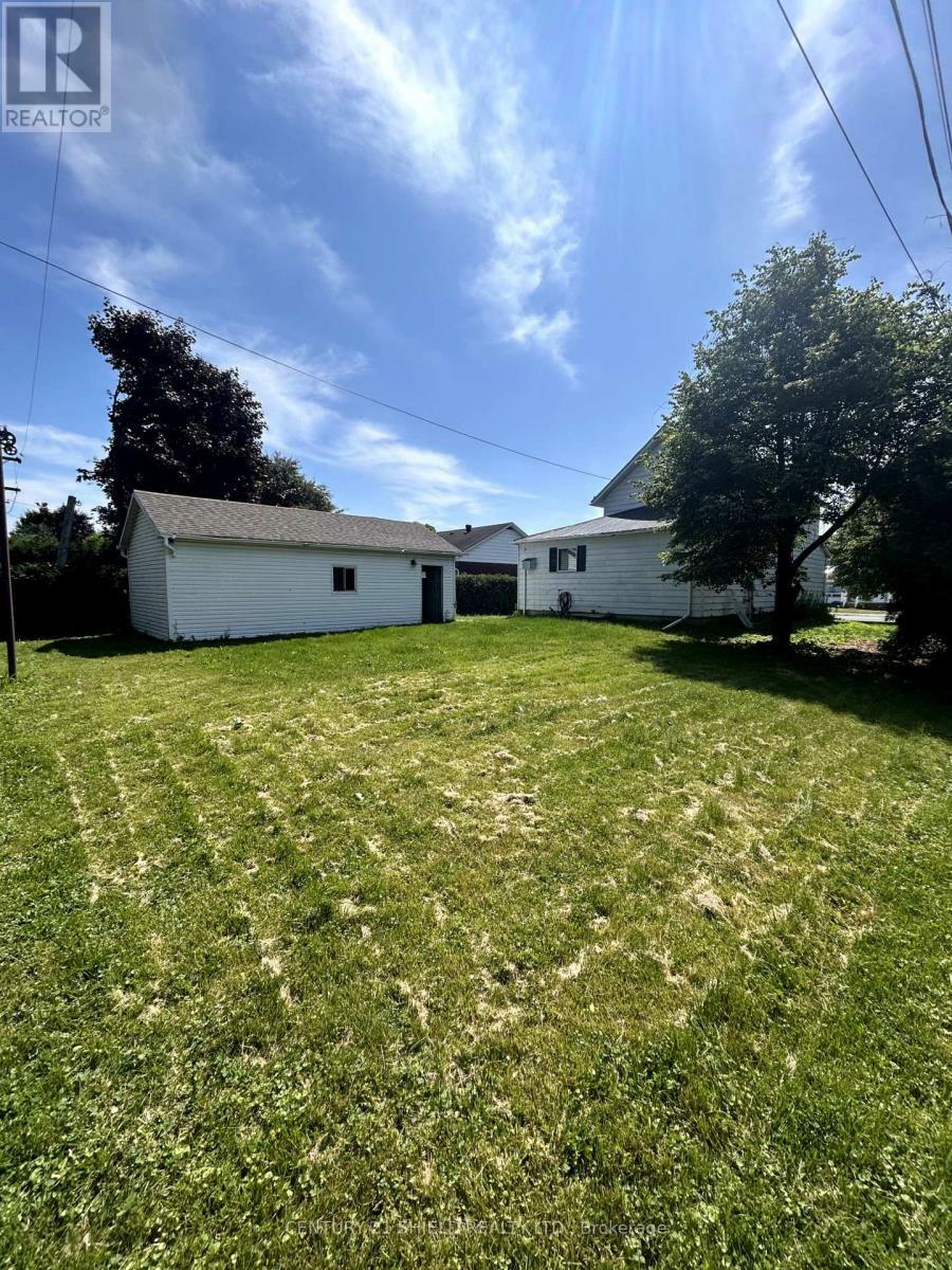 Property Photo: 62 5th Street ON L9H 7L3