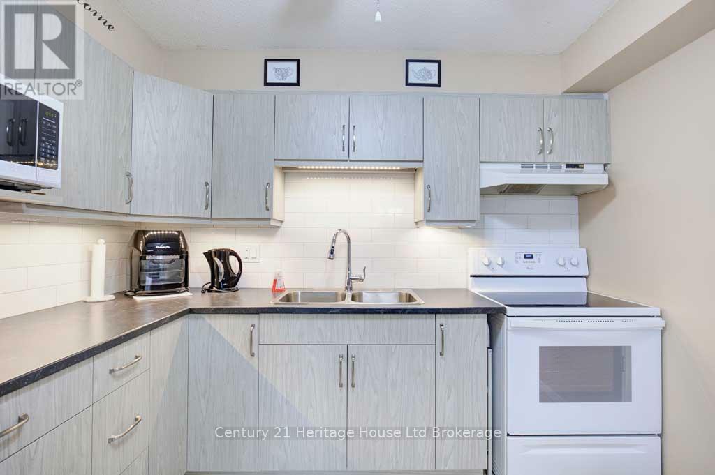 163 Ferguson Drive 112  Woodstock (Woodstock - South) ON N4V 1A6 photo