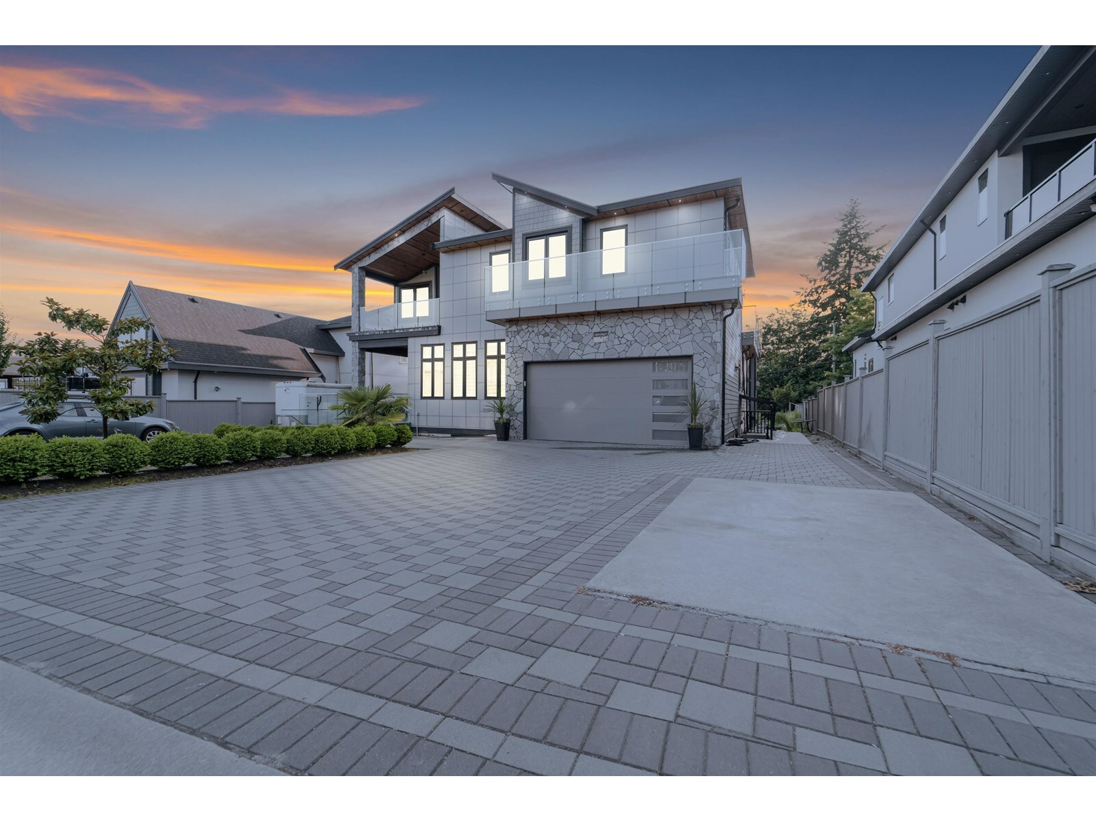 Property Photo: 5538 184 BC V3S 1E1