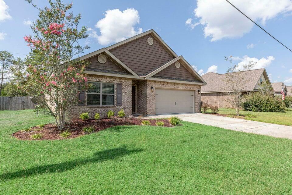 Property Photo: 3593 Autumn Woods Drive FL 32539