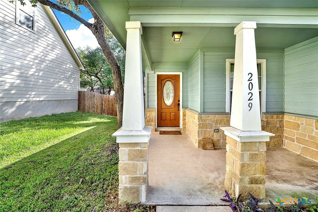 Property Photo: 2029 Northview Drive TX 78666