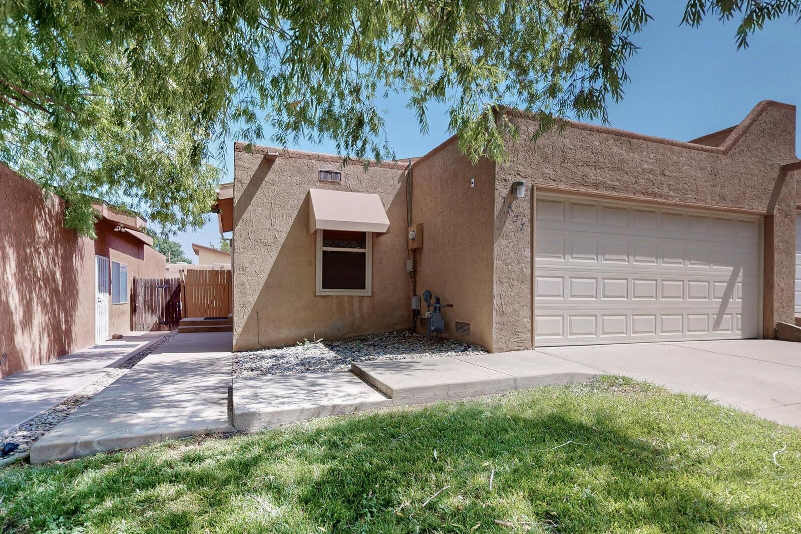 Property Photo:  7227 Whippoorwill Lane NE  NM 87109 