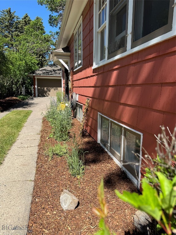 Property Photo: 815 S 6th Avenue MT 59715