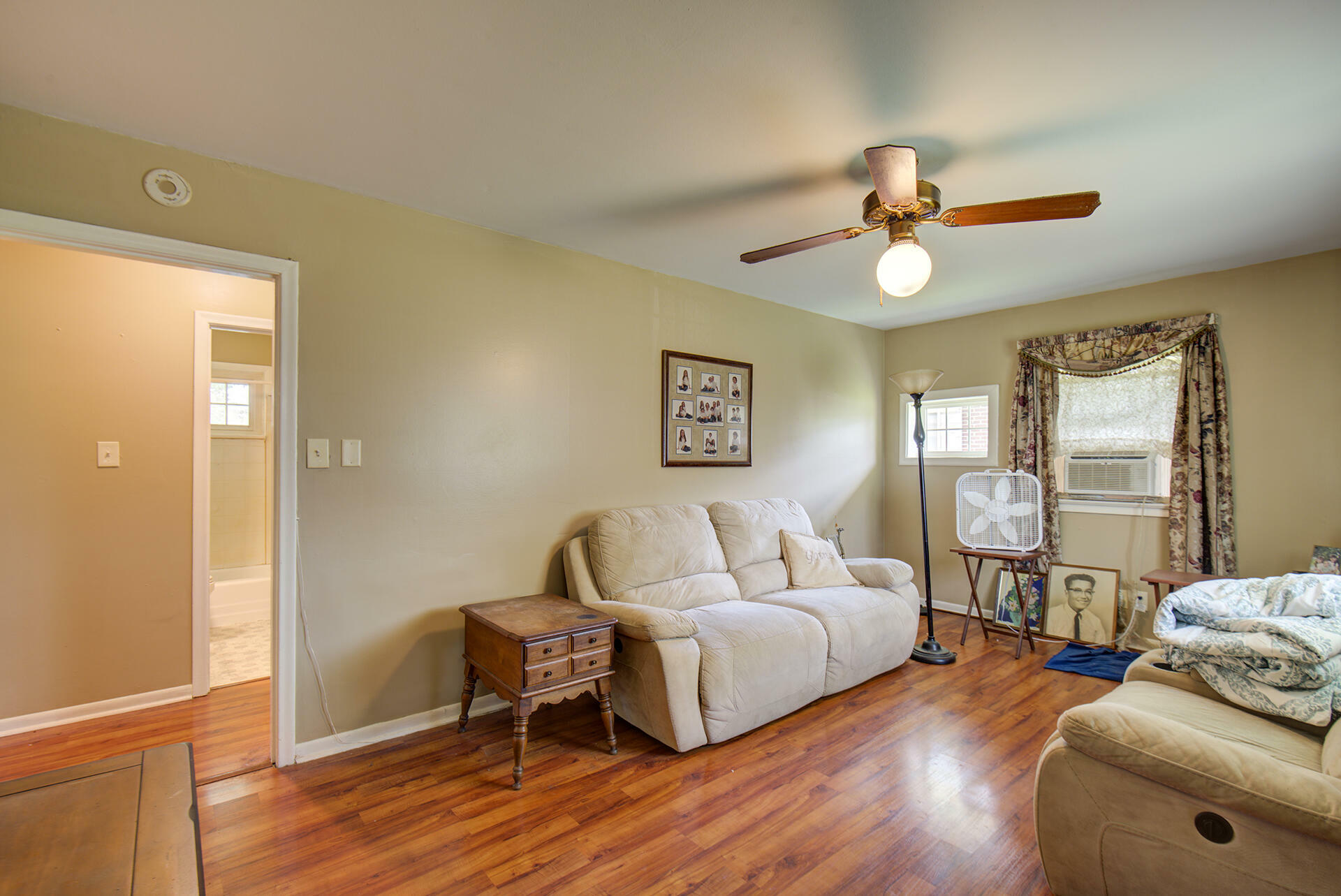 Property Photo:  1609 E 26th Street  TN 37407 