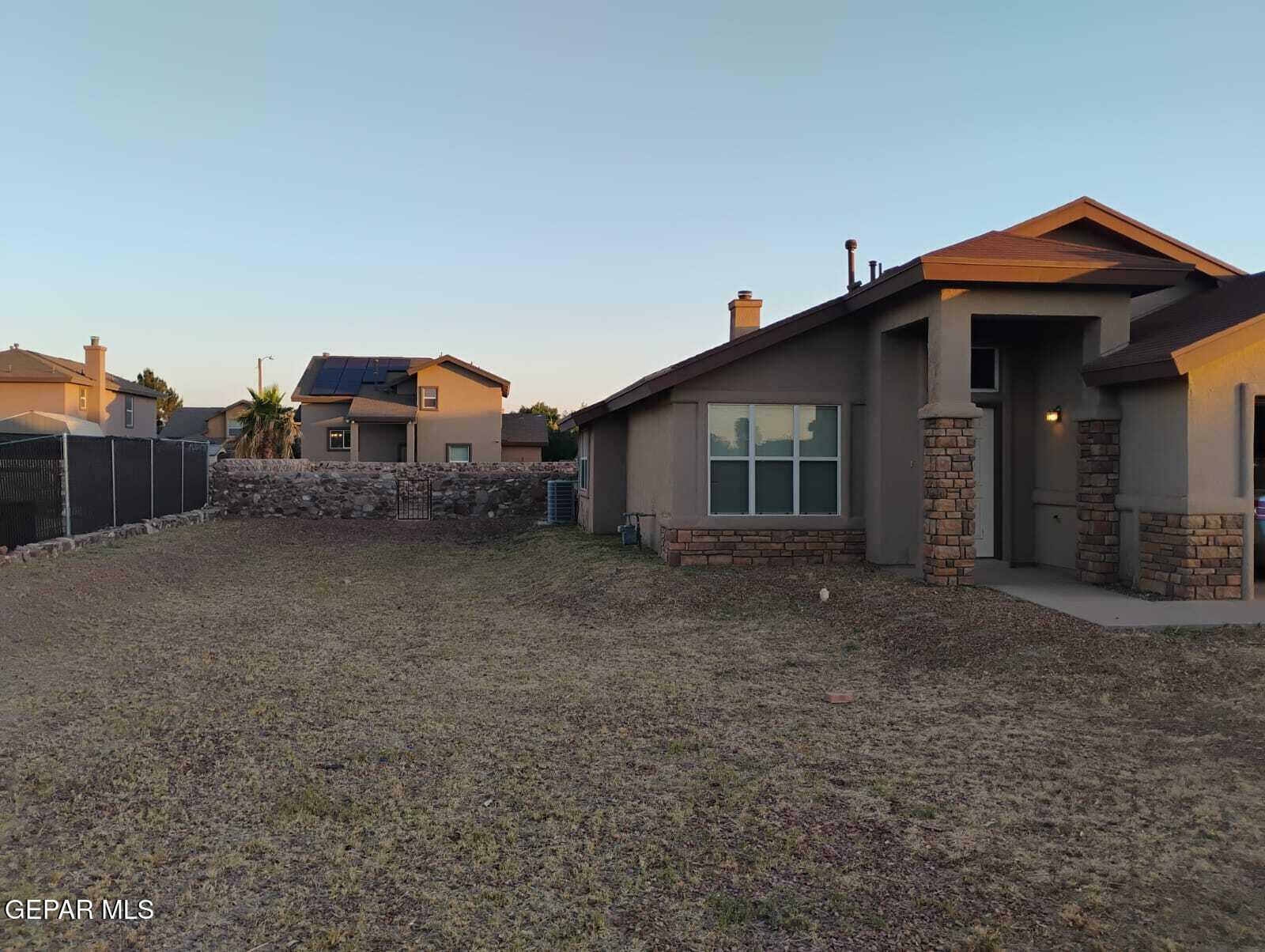 Property Photo:  614 Cancellare Avenue  TX 79932 