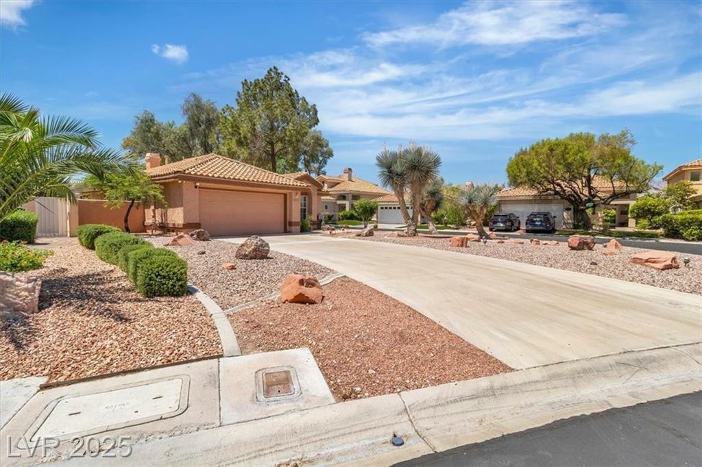 Property Photo: 2537 Seascape Drive NV 89128