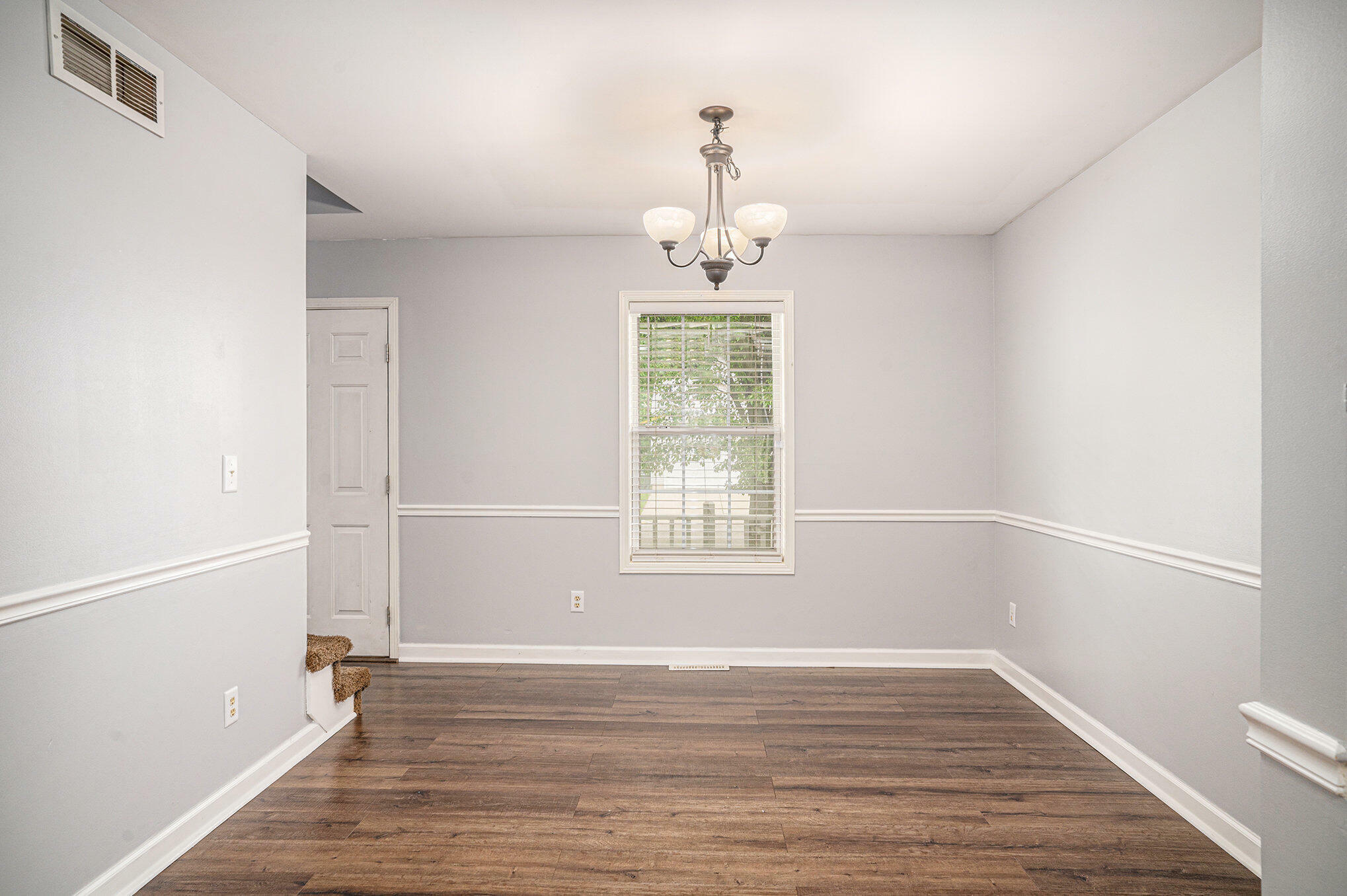 Property Photo: 731 Corinth Avenue IN 46383