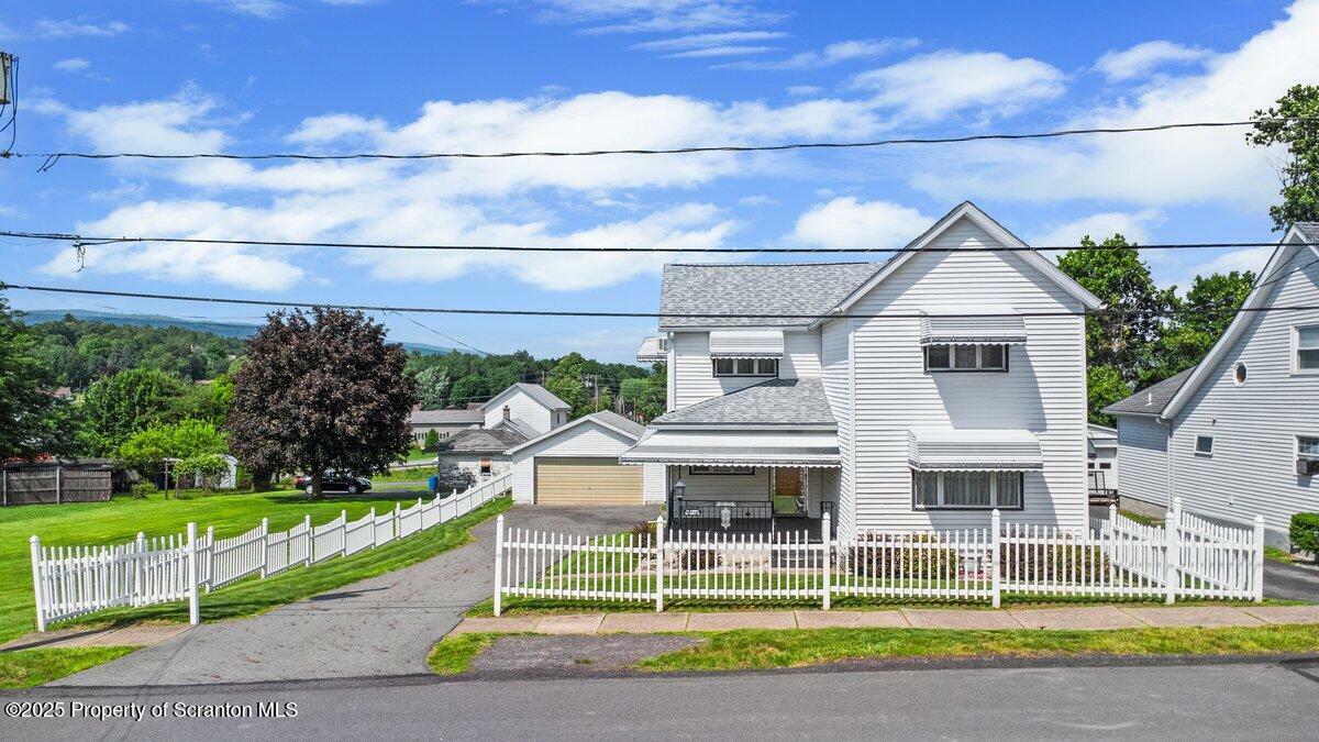 715 Murray Street  Throop PA 18512 photo