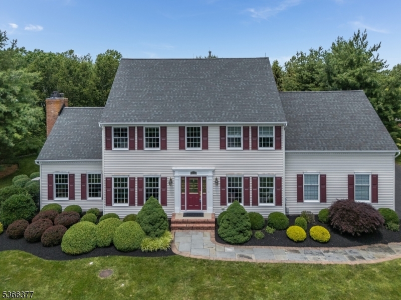 Property Photo: 4 Coryell Ct NJ 08822