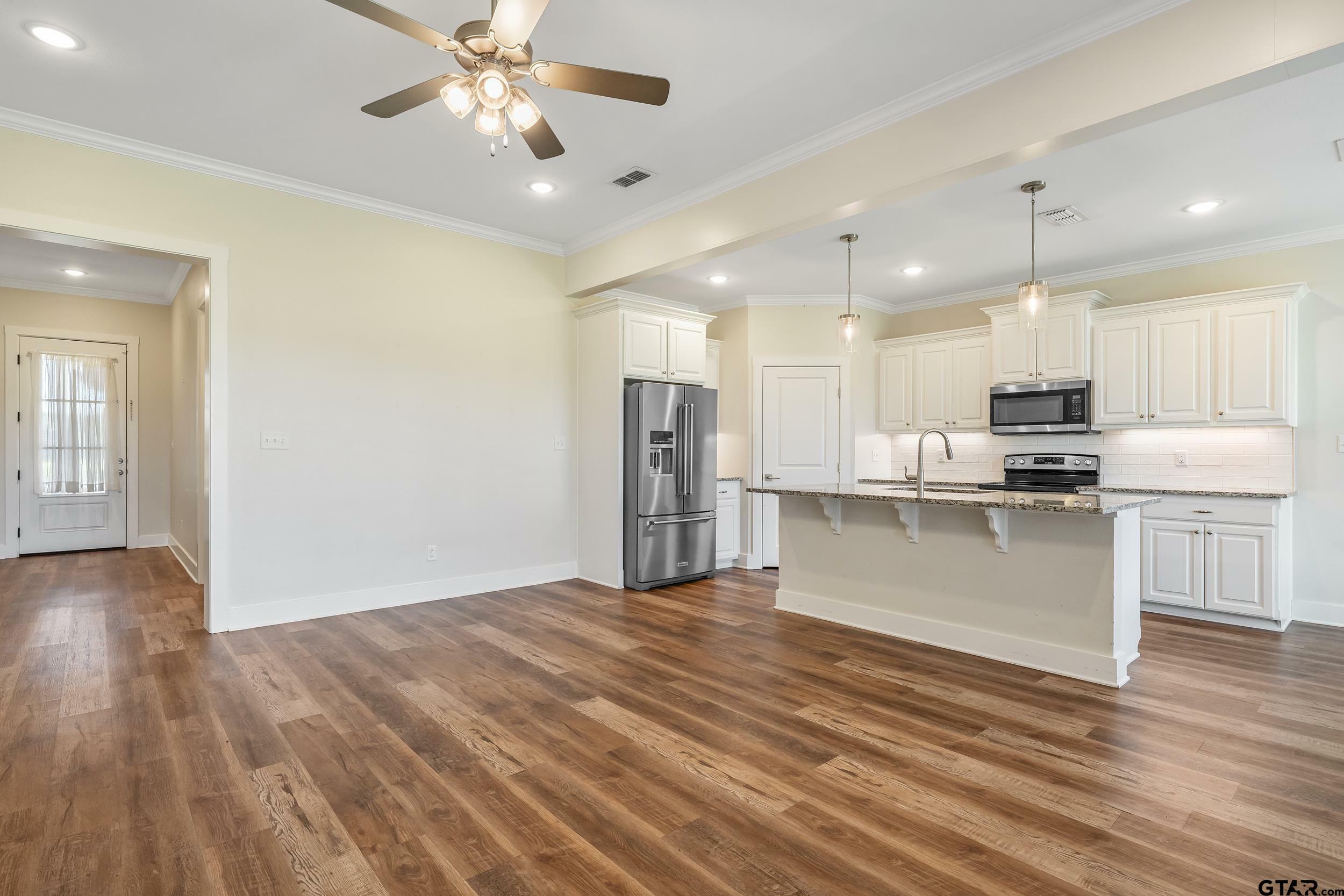 Property Photo:  14376 Cr 433  TX 75706 