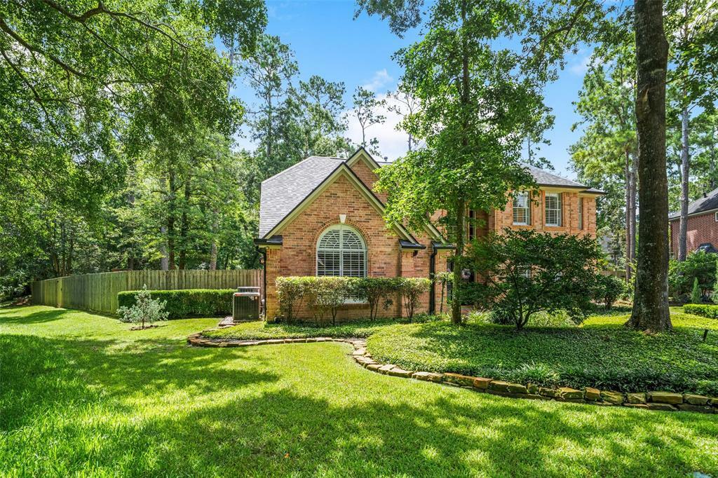 Property Photo: 22 Journeys End TX 77381