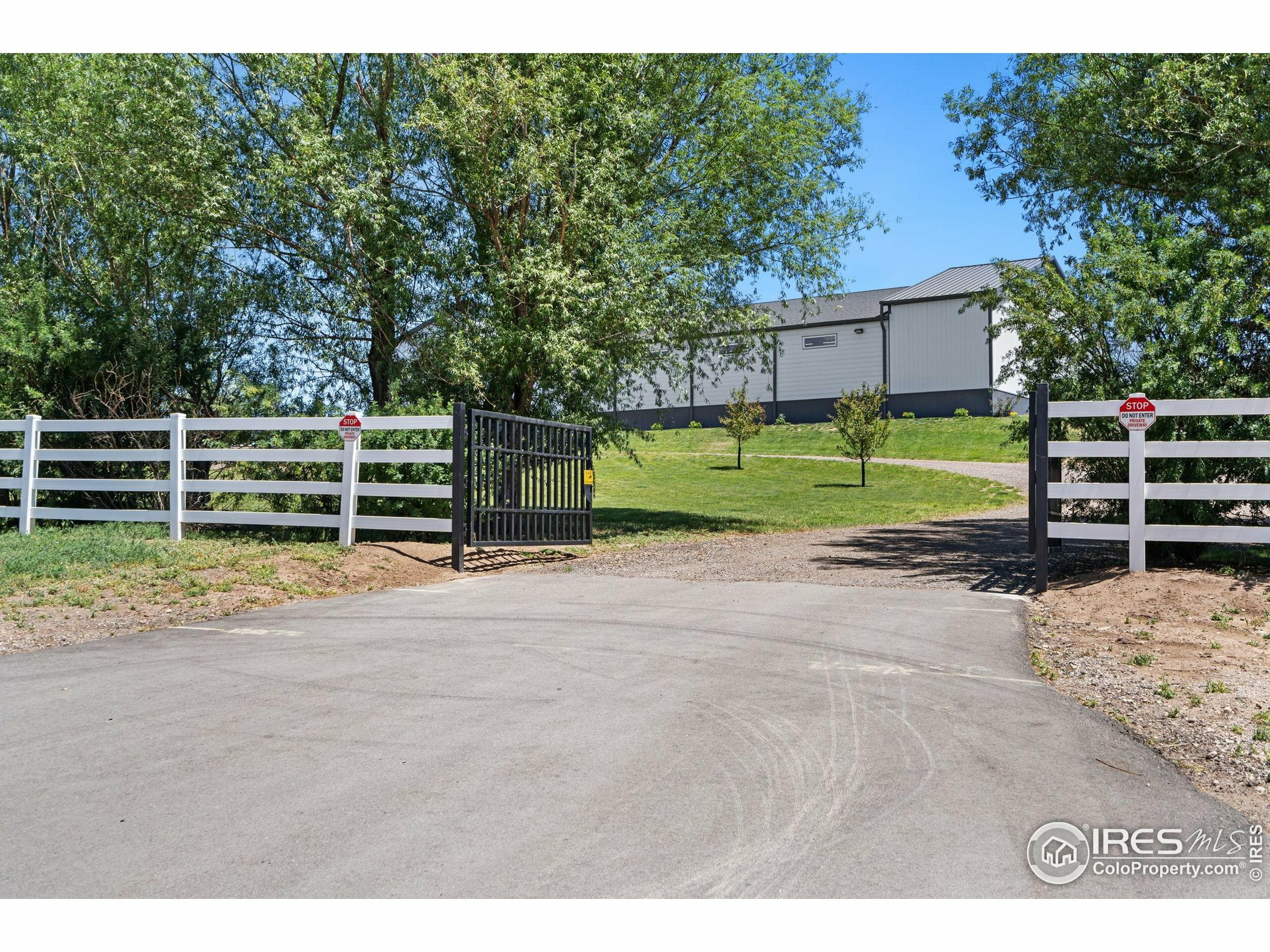 Property Photo: 3482 SE Frontage Rd CO 80525
