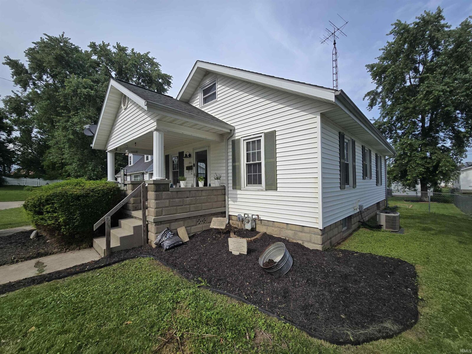 Property Photo:  410 NW 2nd Street  IN 47501-1503 