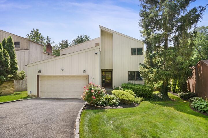 Property Photo:  16 Talcott Road  NY 10573 