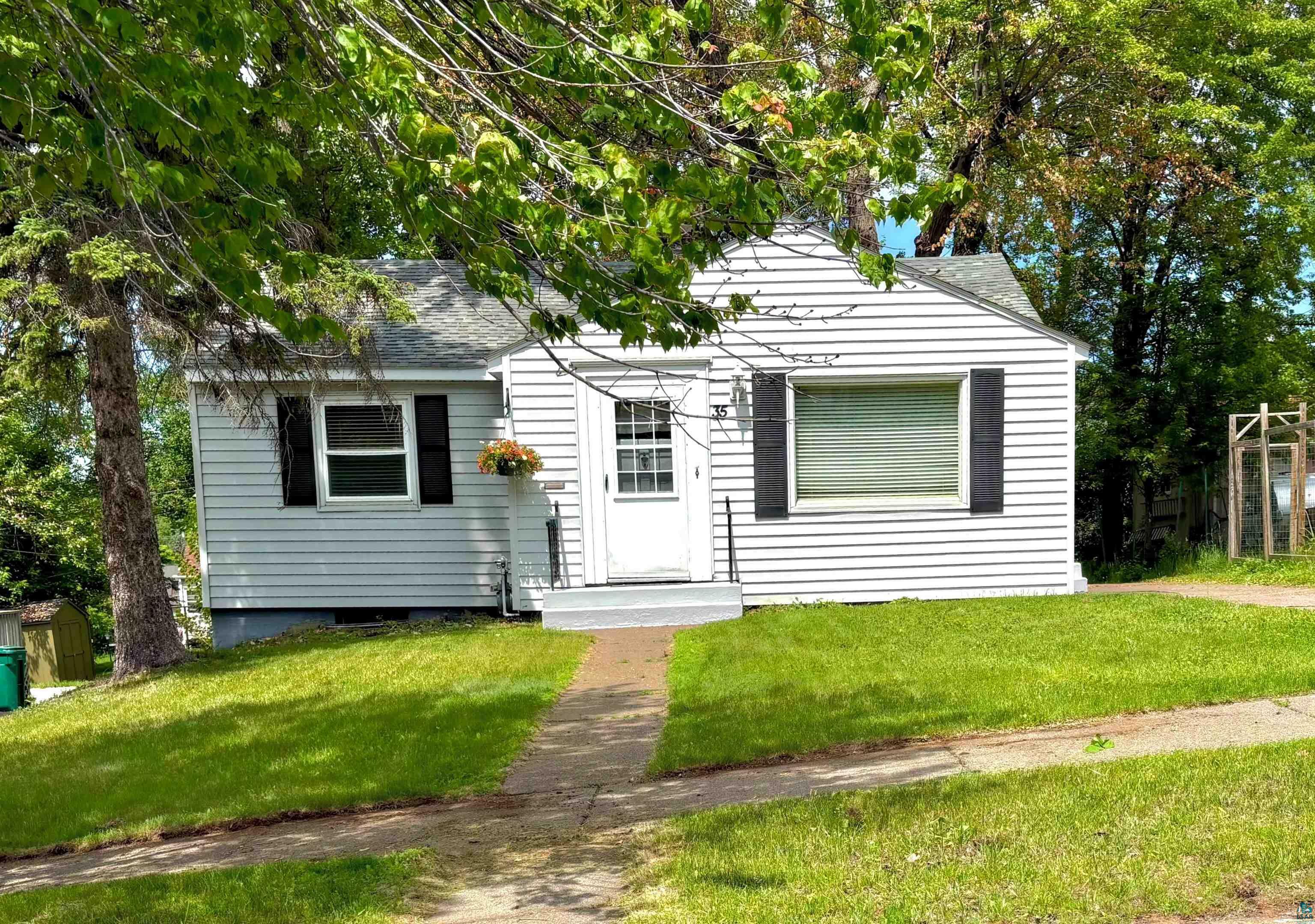 Property Photo: 35 E Faribault St MN 55803